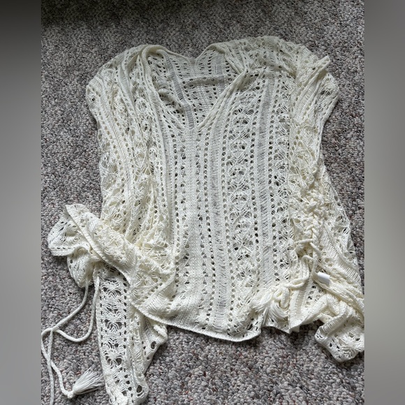 Cover up - Picture 4 of 4